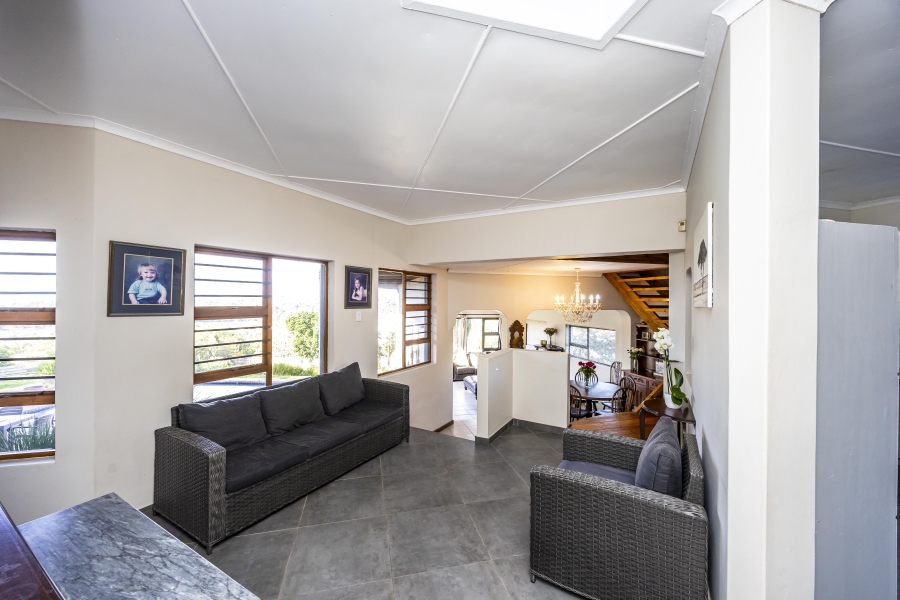 4 Bedroom Property for Sale in Beacon Bay Eastern Cape